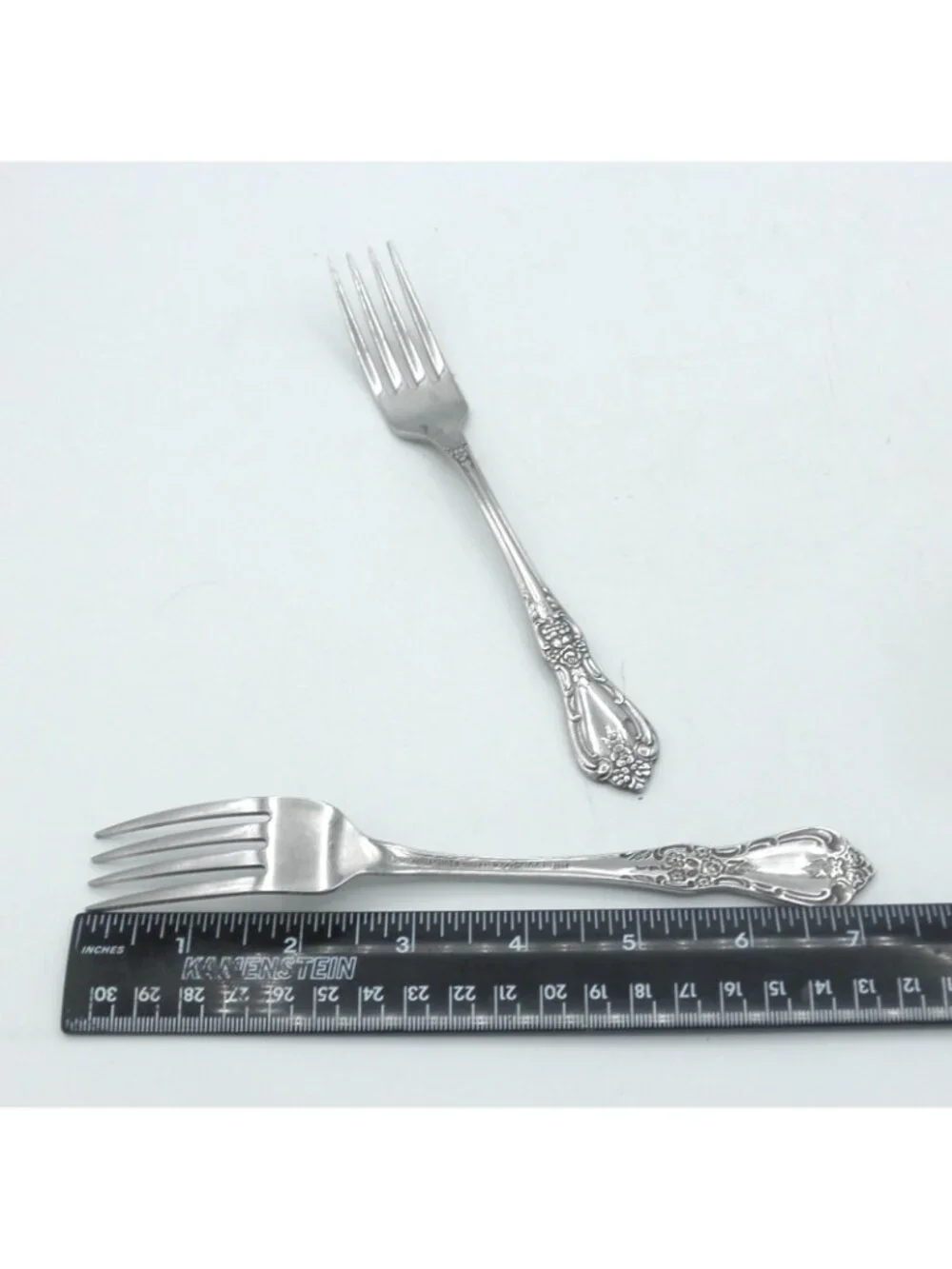 Kennet Square Stainless by Oneida Mixed Lot of 16 Pieces Pattern Code OHSJESQ